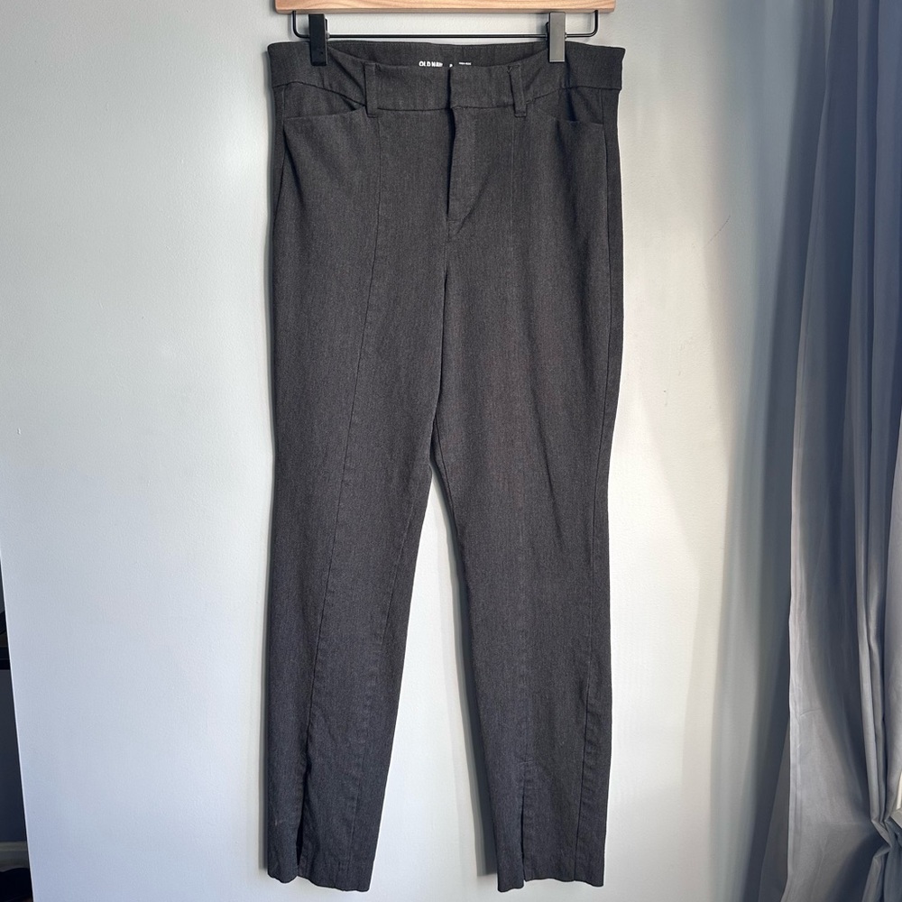 Old Navy High Rise Pixie Split Hem Slacks - image 6
